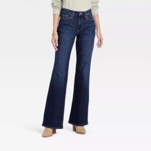 🌺NWT UNIVERSAL THREAD HIGH RISE FLARE JEANS SIZE 6🌺